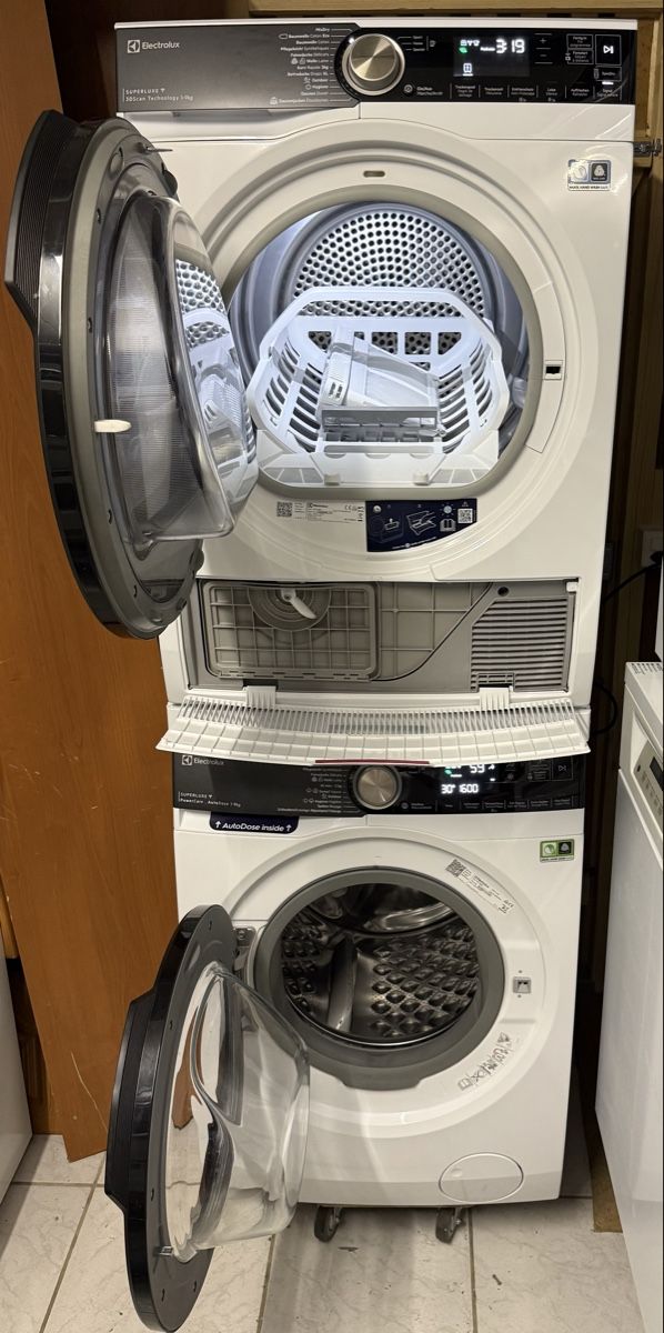 Electrolux Lavatrici: Electrolux Waschturm 9Kg A+++ Bj:2023 – Nuovo (secondo la descrizione) da Kilchberg ZH venduto da Rei_9 2