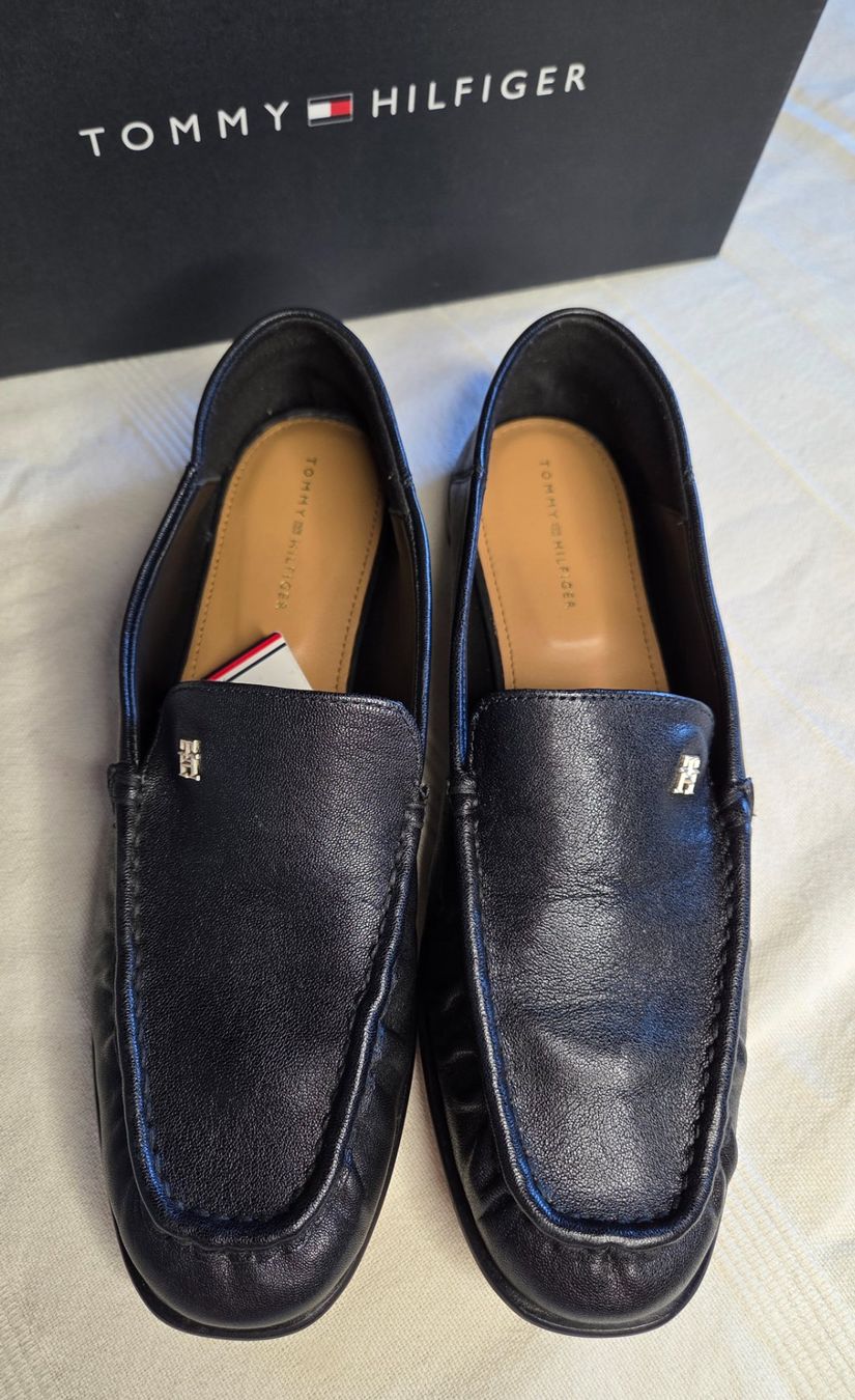 Tommy Hilfiger Damenschuhe: Tommy Hilfiger Loafer – Neu und originalverpackt aus Leissigen von ali_k9v8 5