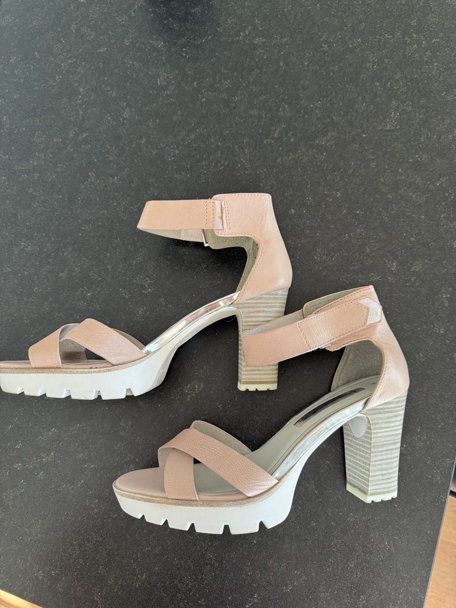 Tamaris Scarpe da donna: Tamaris High Heels rosa (39) – Nuovo (secondo la descrizione) da Balgach venduto da fad_jb55 1