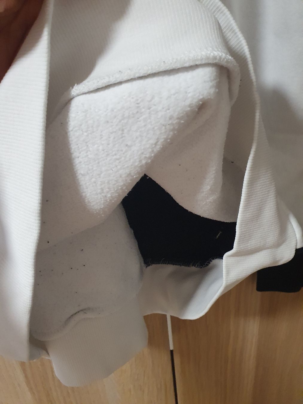 Maglioni & Felpe: Sweatshirt bicolor Grösse 182 Neuwertig – Nuovo (secondo la descrizione) da St.Gallen venduto da Avena135 4
