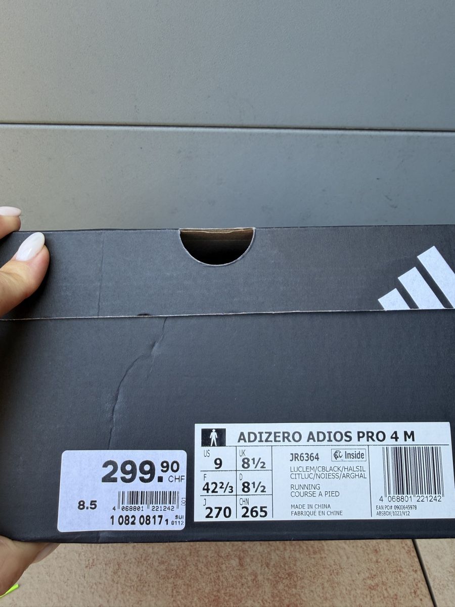 Adidas Scarpe da uomo: Adidas Laufschuhe  – Nuovo (secondo la descrizione) da Neerach venduto da the_modern_mini 4