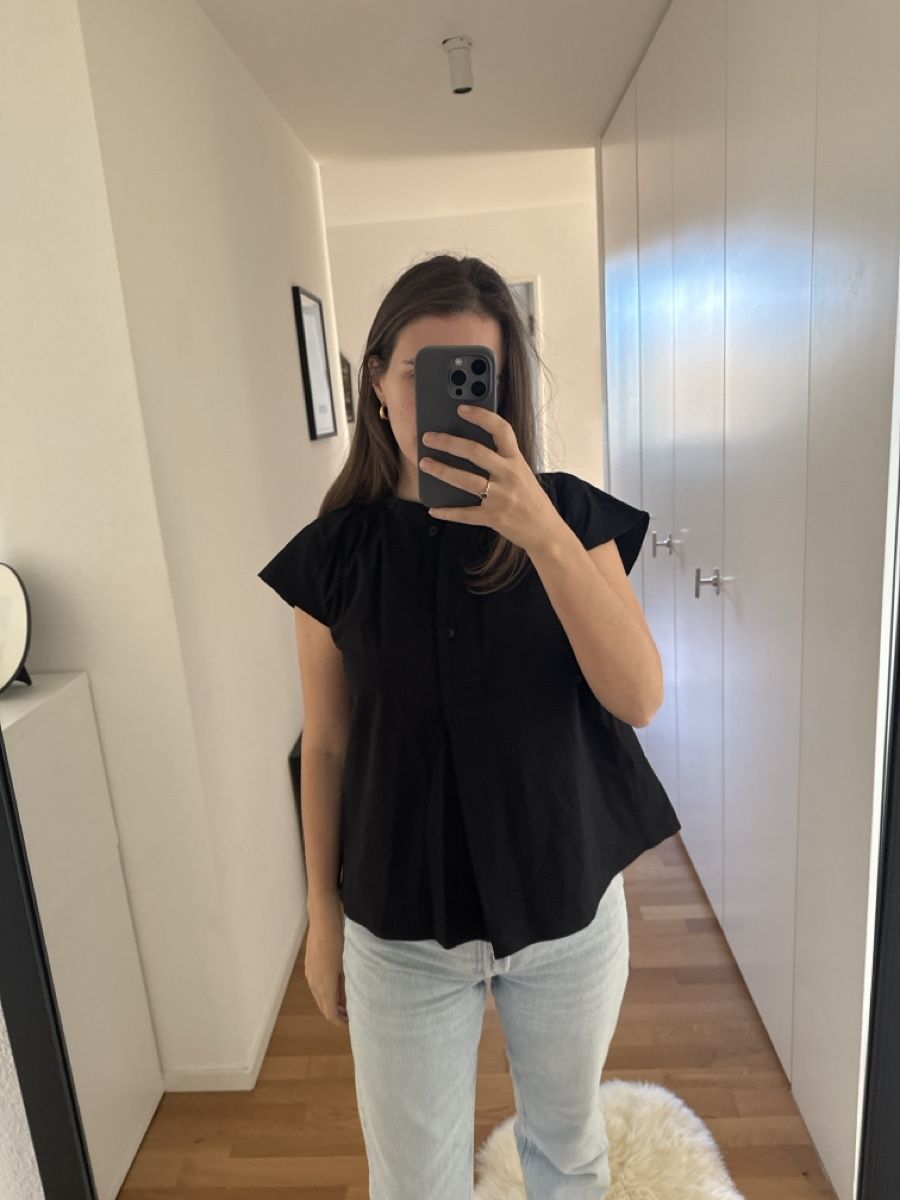 Cos Top: COS Top, schwarz, Grösse 34 – Nuovo (secondo la descrizione) da Uster venduto da CharlotteVN