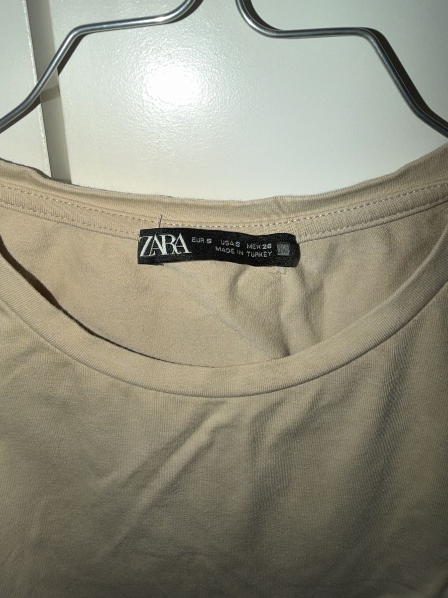 Zara Top: Zara Crop Top beigefarben Grösse S – Nuovo (secondo la descrizione) da Biel/Bienne venduto da Peeeep10 1
