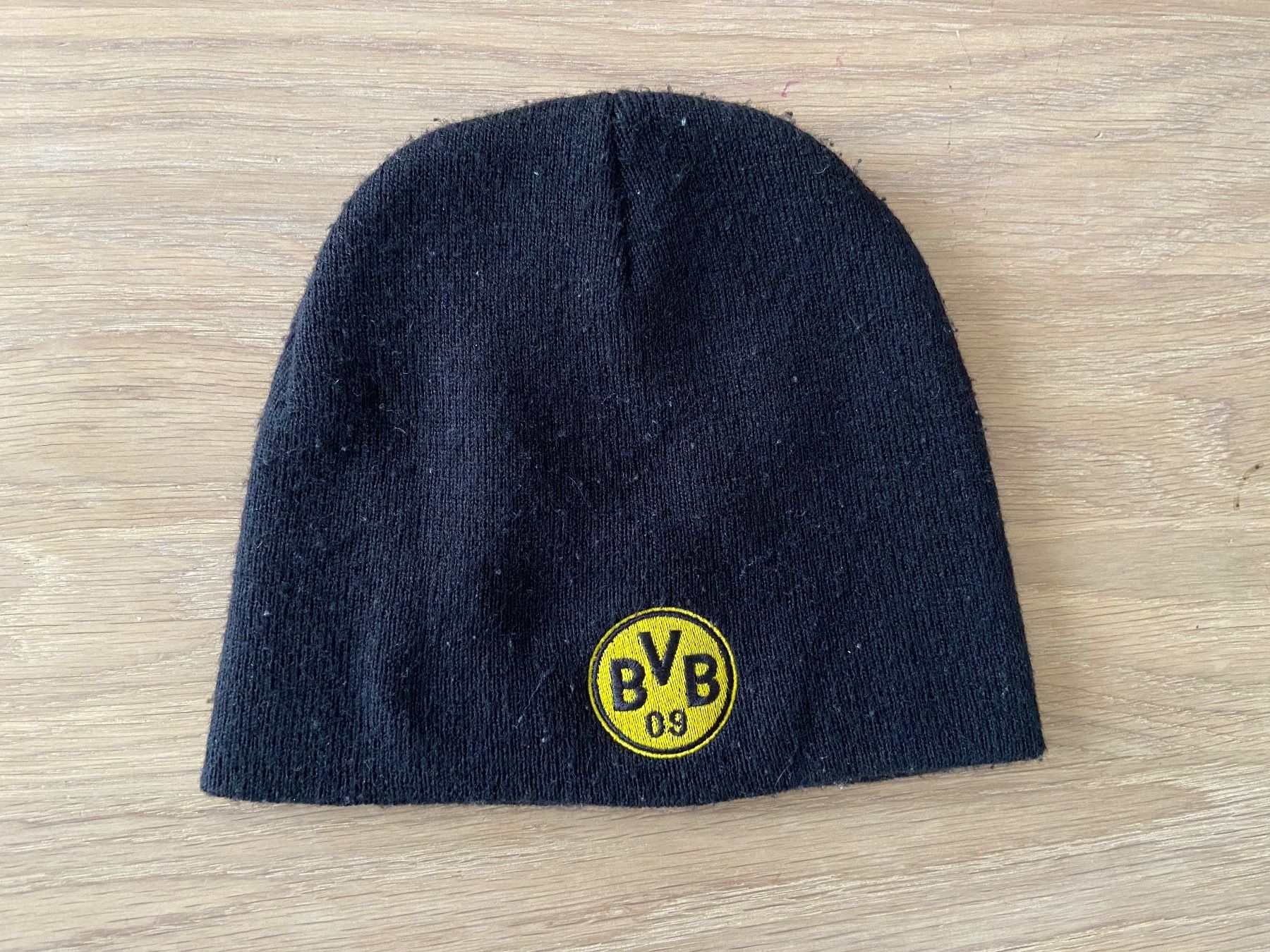Copricapi, berretti & cappellini: Borussia Dortmund Mütze – Usato da Muttenz venduto da bargain_hunter