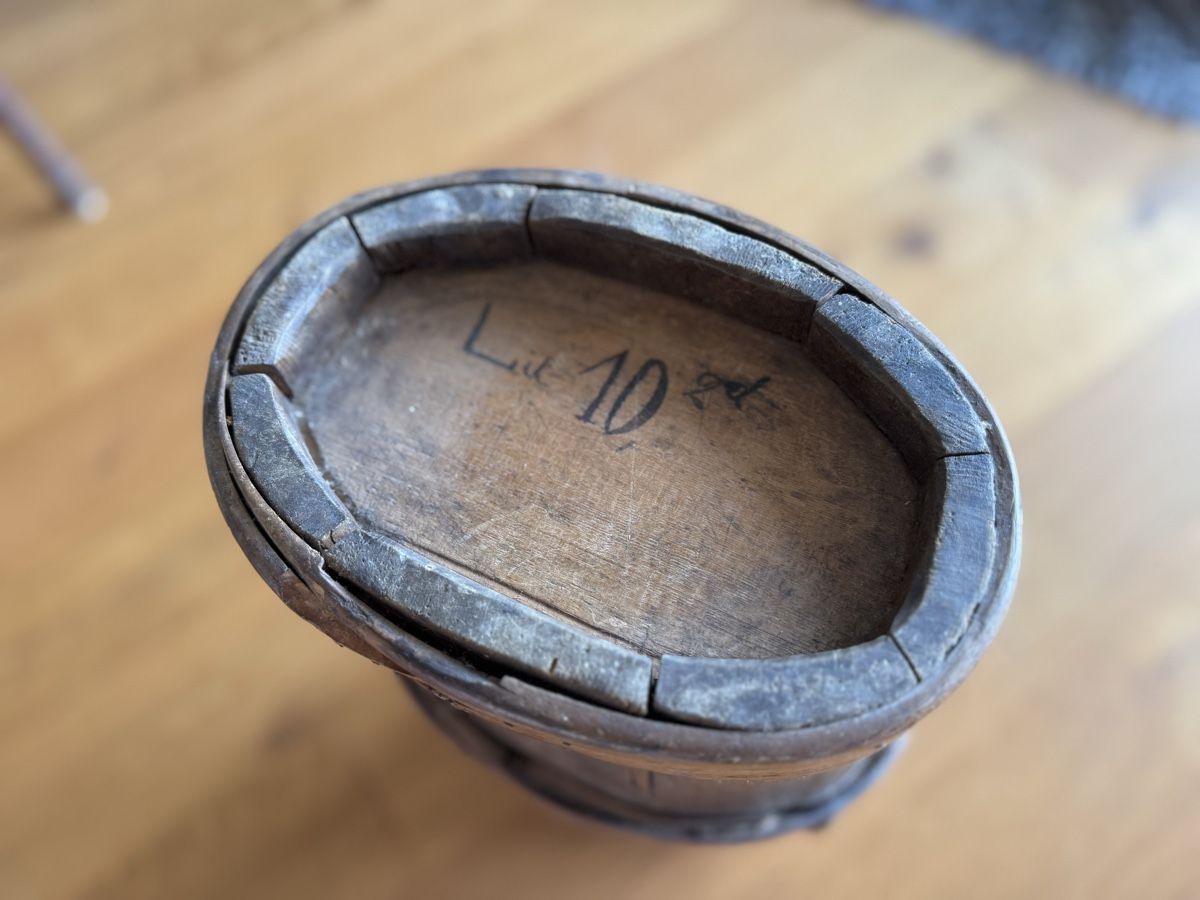 Tutte le decorazioni: Antikes Holzfass – Usato da Herzogenbuchsee venduto da Zapilosotonograf 2