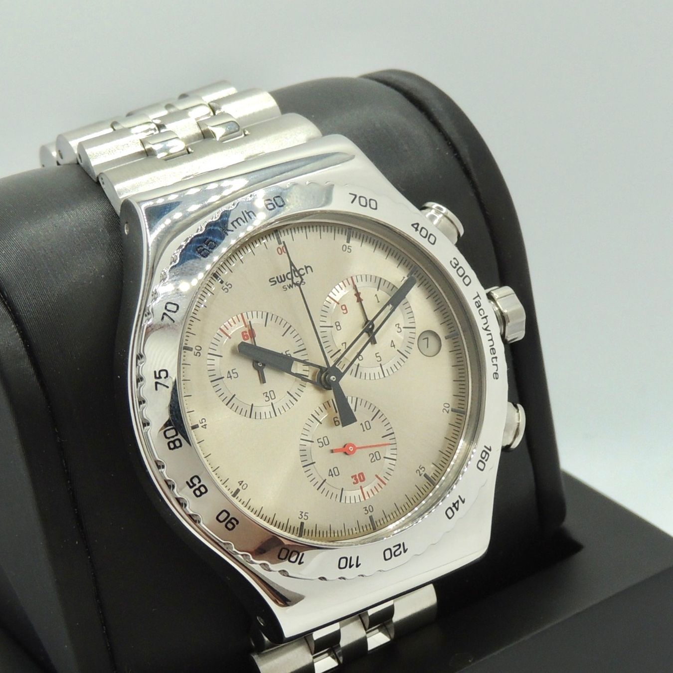 Swatch Uhren: Montre Swatch Irony Chrono "Silverish" neuve – Neu und originalverpackt aus Lausanne von DuGoutetdesCouleurs 1