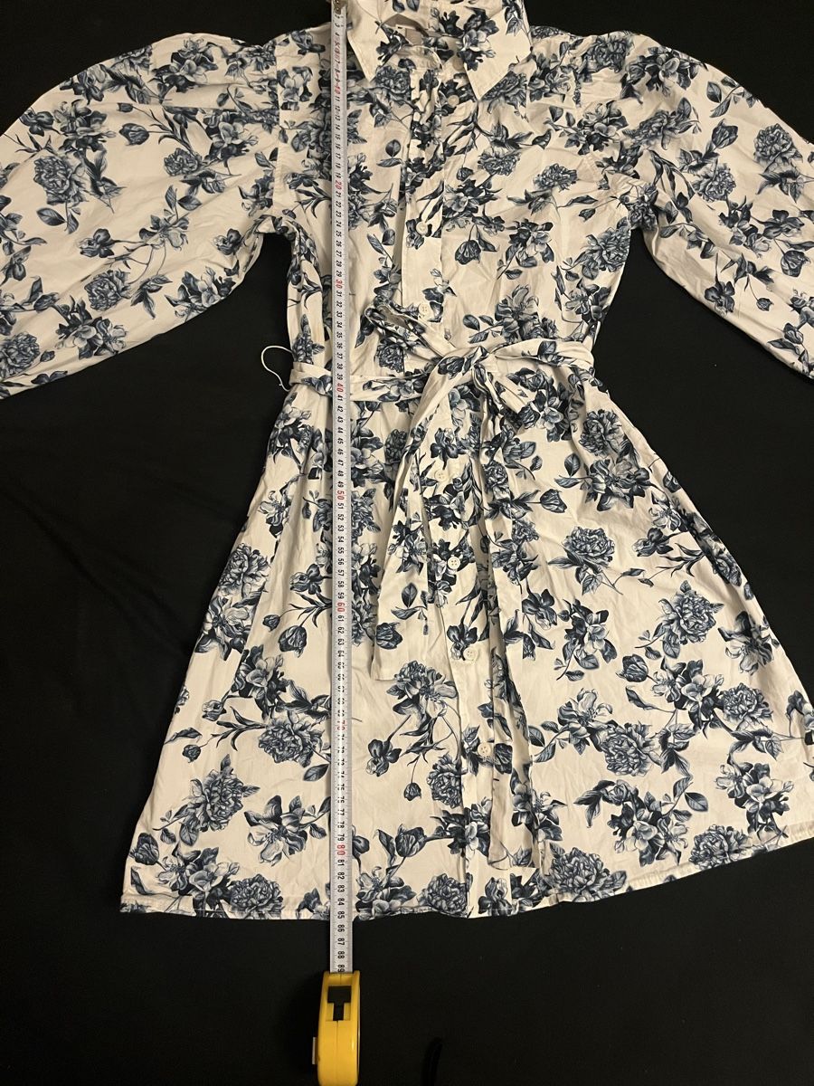 Kleider: Kleid Blumenmuster Langarm, Baumwolle neuwertig  – Neu (gemäss Beschreibung) aus Olten von sae_82z2 1