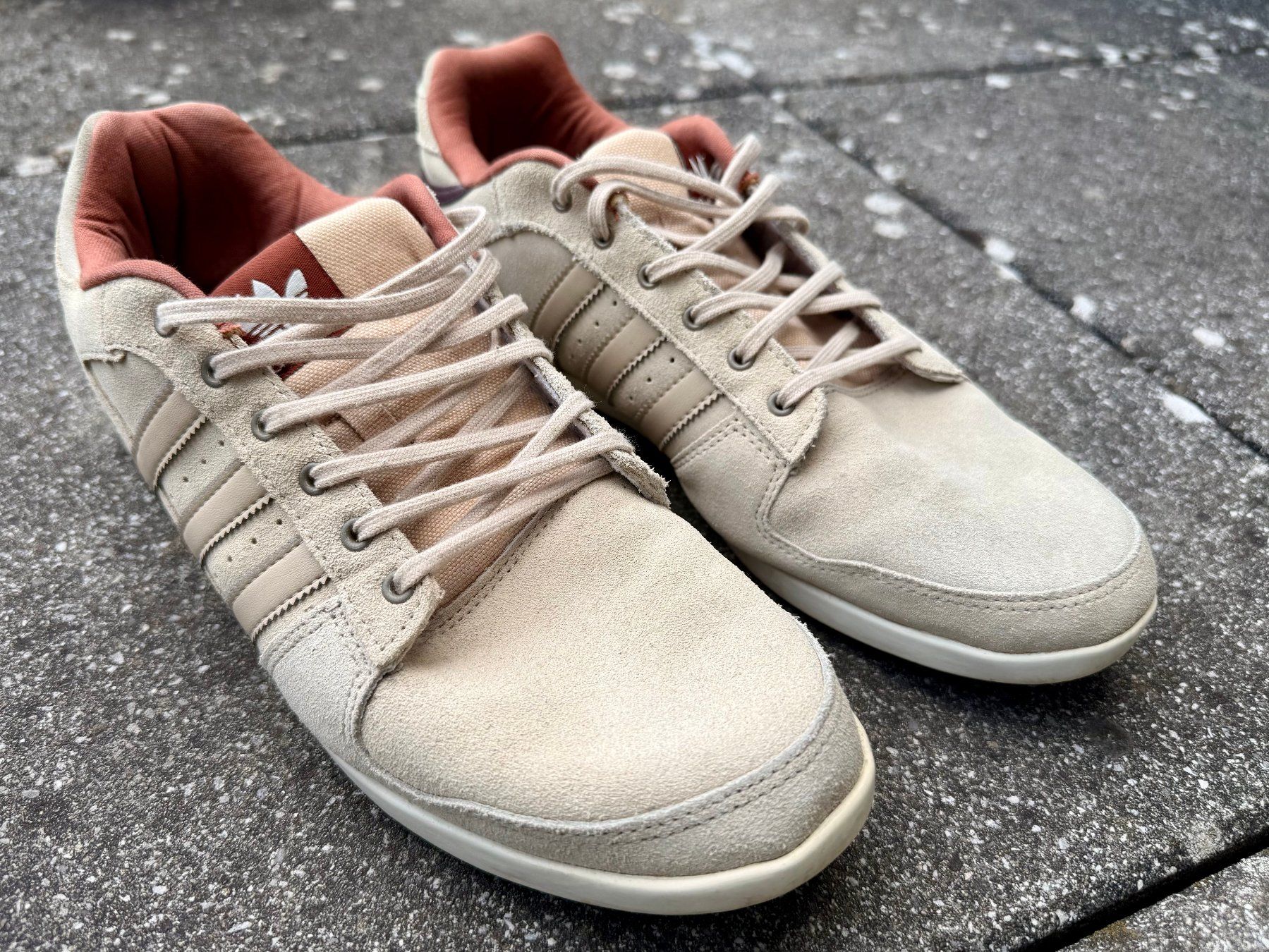 Adidas Herrenschuhe: Adidas Schuhe hellbeige, Grösse 44 – Gebraucht aus Biel/Bienne von XVogel 4