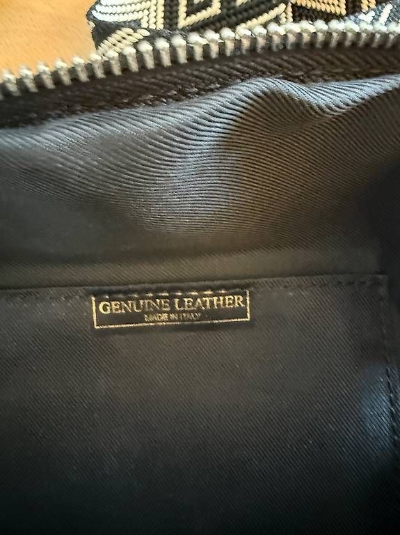 Taschen: Leder Tasche – Gebraucht aus Bubikon von bar_q8gz 2