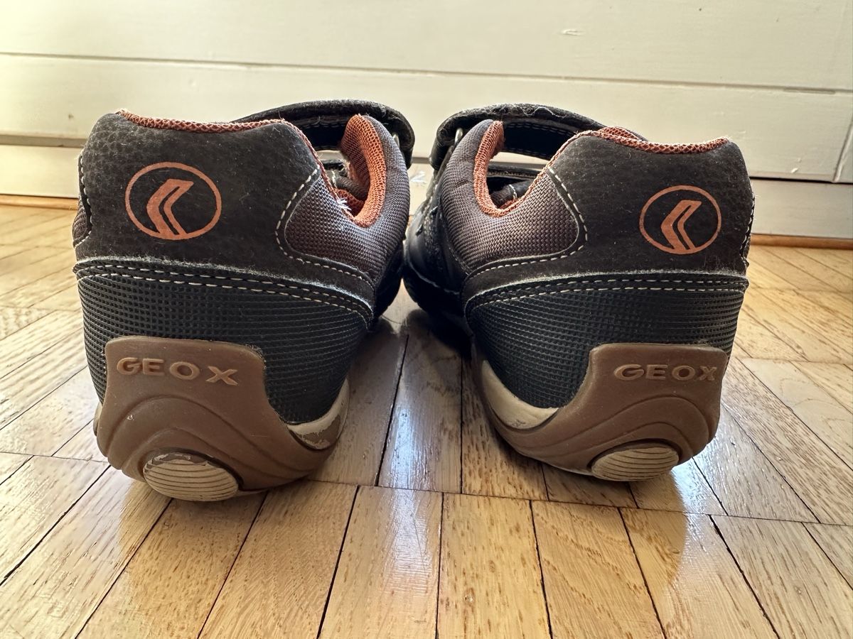 Geox Chaussures garçon: Geox Schuhe, Gr. 35 – D'occasion à Zürich par nad_z95g 1