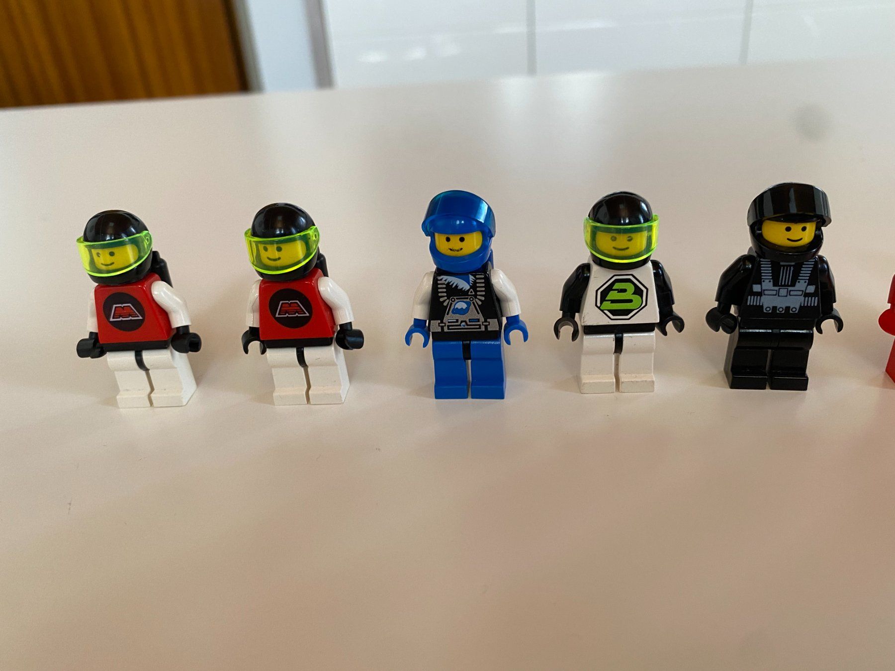 Lego Giocattoli: LEGO - 11 - VERSCHIEDENE - SPACE - FIGUREN – Usato da Gelterkinden venduto da ajdt4 1