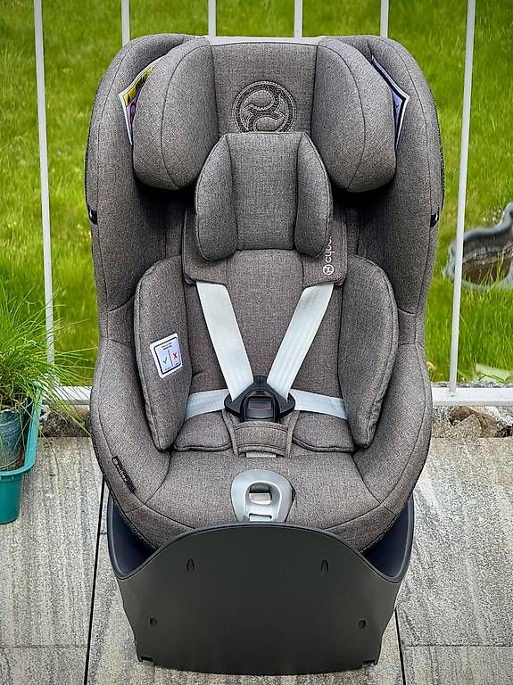 Auto-Kindersitze: Cybex Sirona Zi i-size grey Plus – Gebraucht aus Samstagern von StellaSnuppe