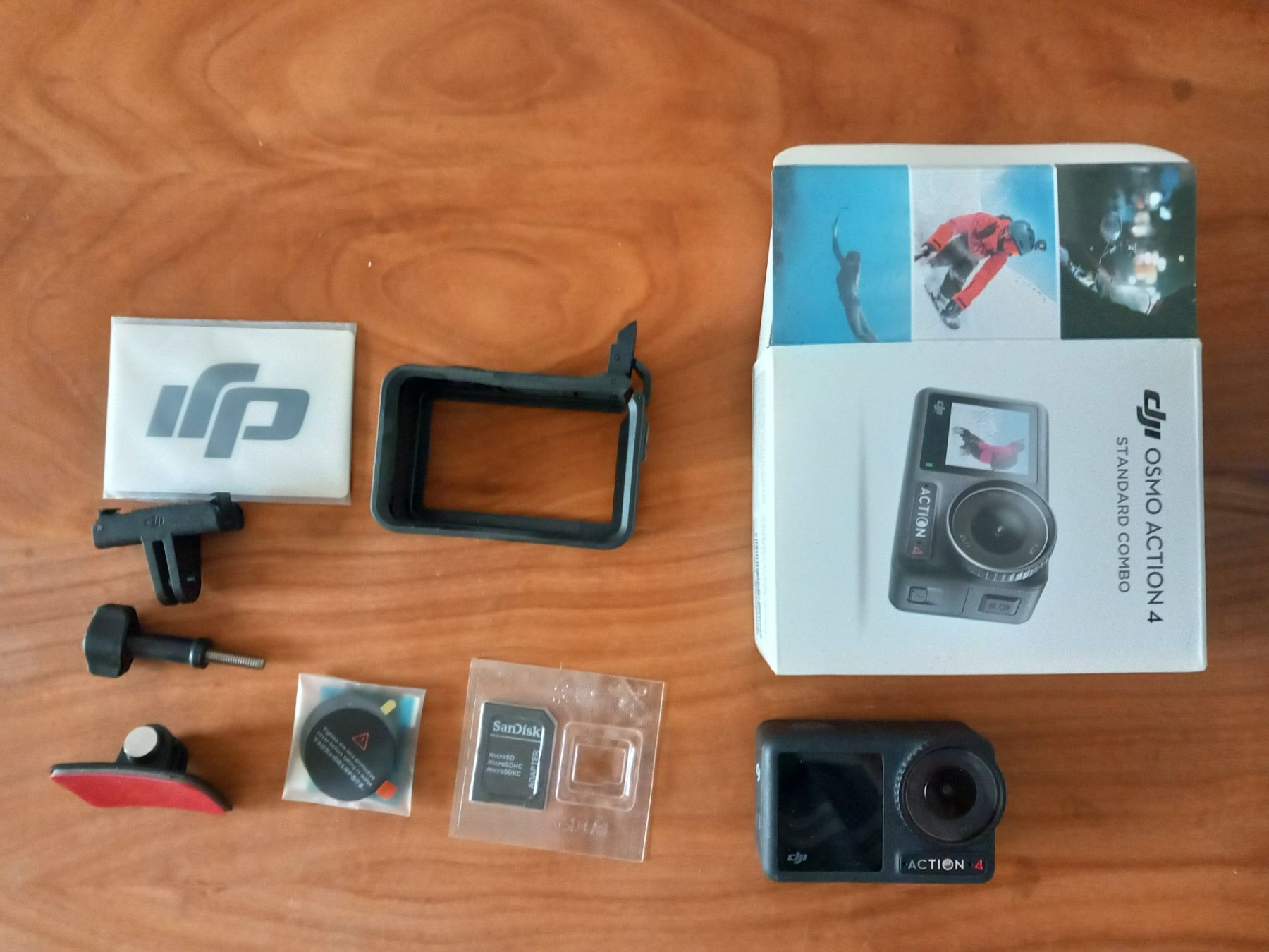 DJI Action Cam: Osmo Action 4 (Actionkamera), neuwertig (Basic Combo) – Nuovo (secondo la descrizione) da Winterthur venduto da Niesen84