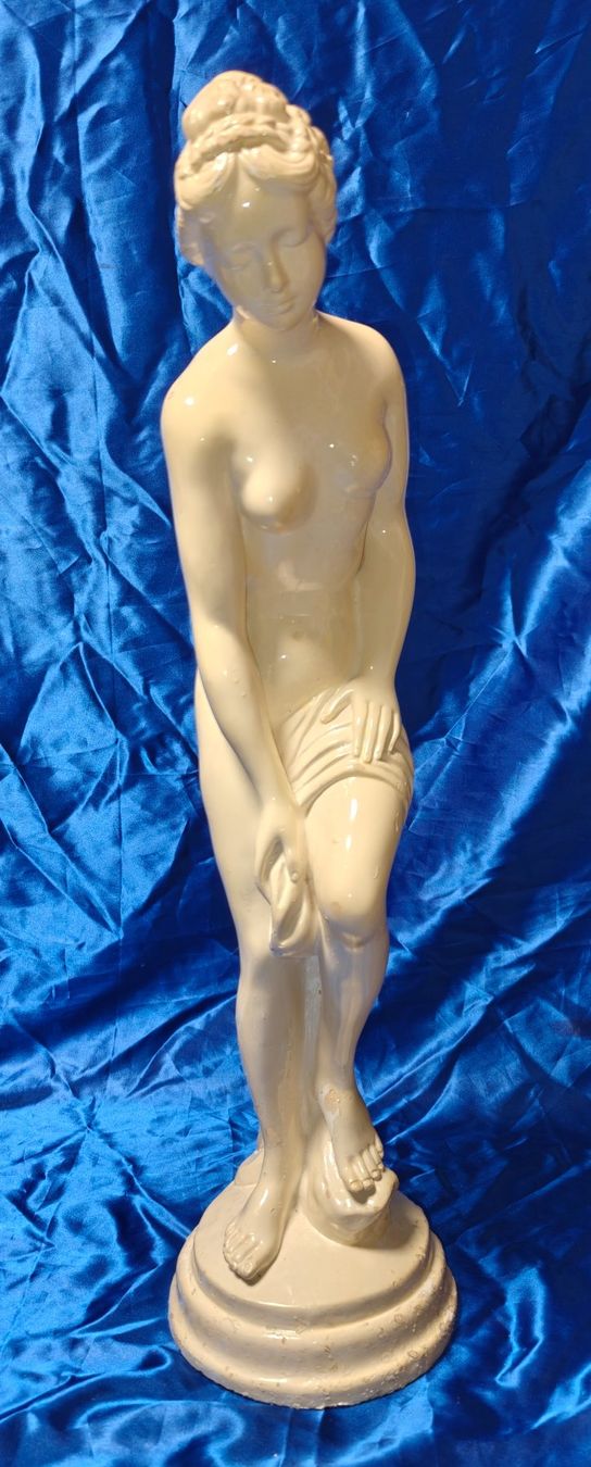 Statuette: Grosse Vintage Frauenfigur / Venus – Usato da Gutenswil venduto da Vulcano21
