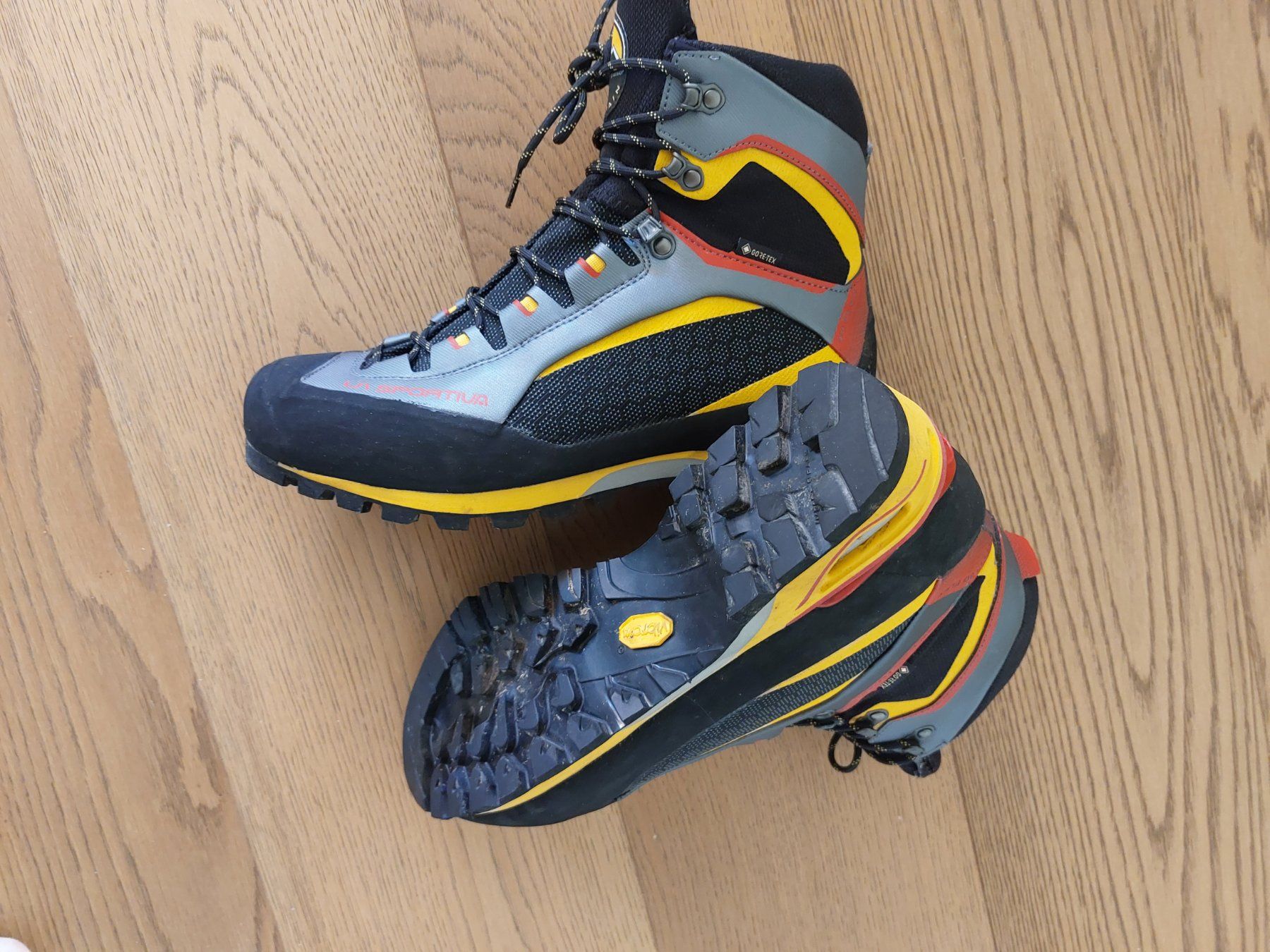 Chaussures hommes: Chaussures de trekking gr 43 – D'occasion à Delémont par Petitlutin 2