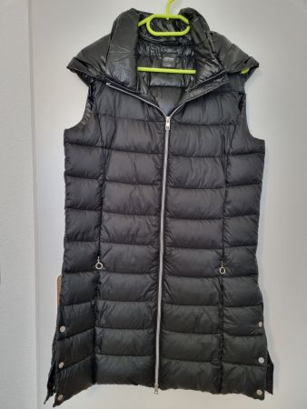 Gilet mit Kapuze neu