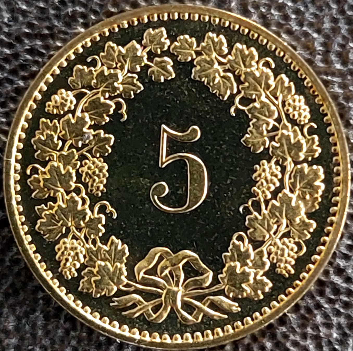 Tutti le monete: 5 Rappen 1985 stgl. / aus Münzsatz – Nuovo (secondo la descrizione) da Arch venduto da coinsandmore 1