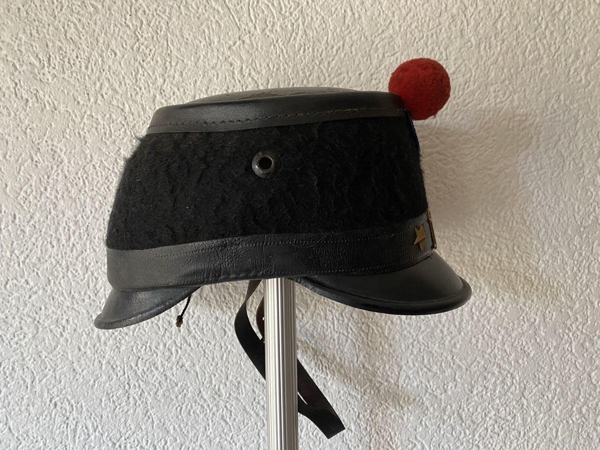 Schweizer Armee Uniformen: Antiker Schweizer Militär Tschako – Gebraucht aus emmenbrücke von hebi03 2
