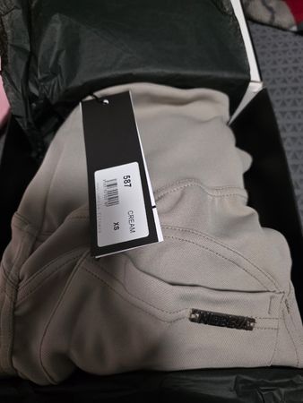 nebbia size s colar Cream