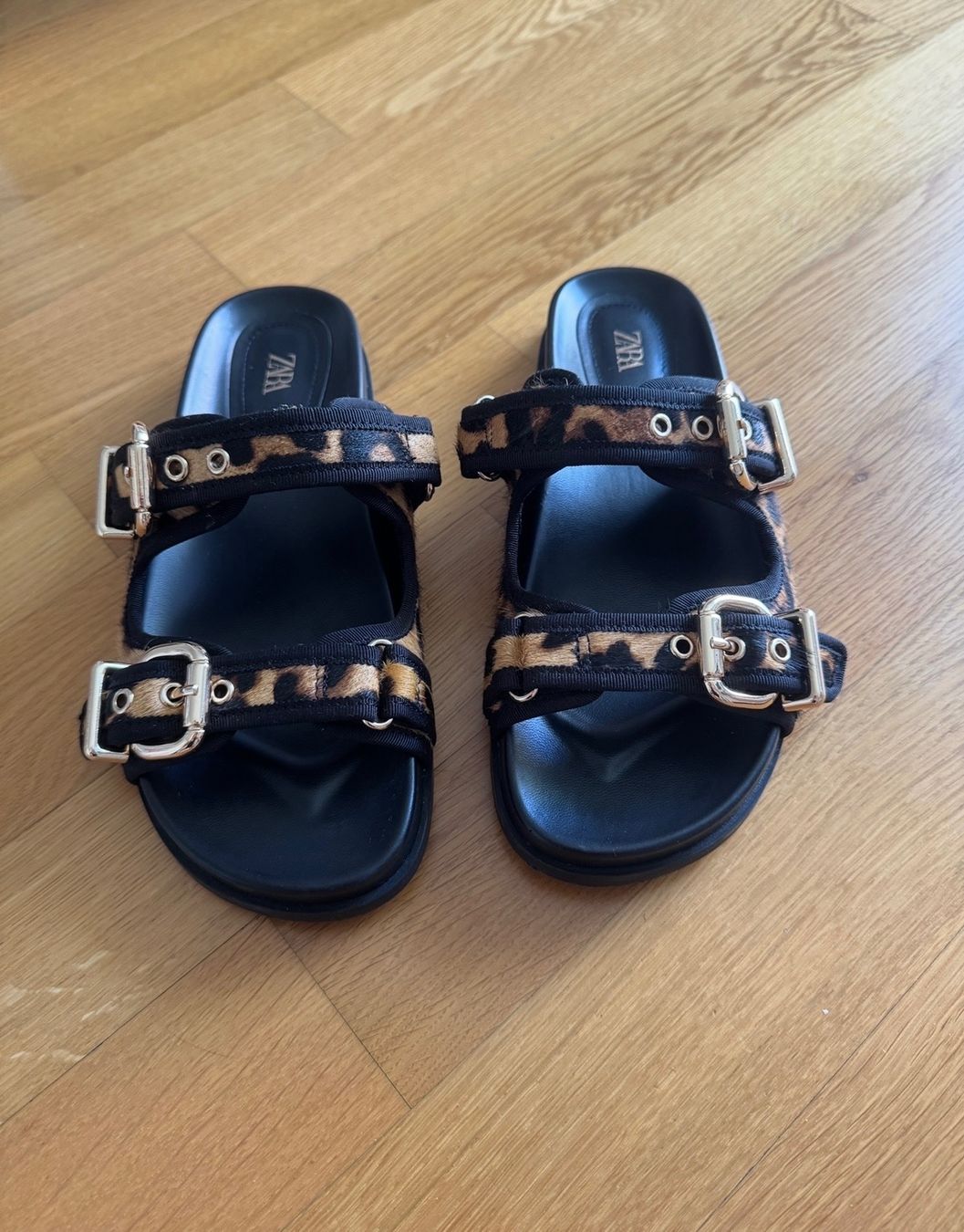 Zara Scarpe da donna: Leder Leopard Sandalen Zara Gr 36 – Usato da Unterengstringen venduto da Cuz_5555