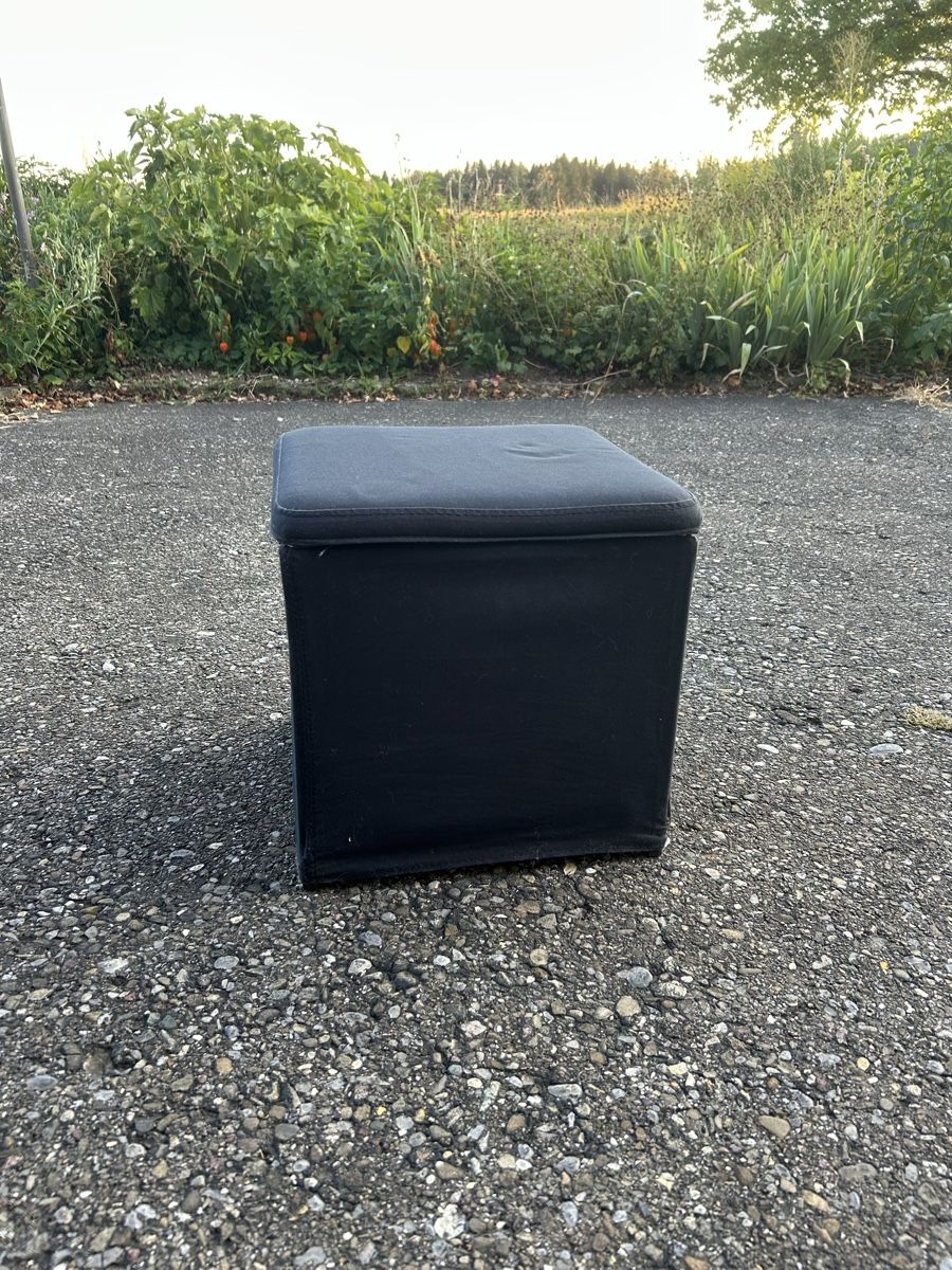 Ikea Sgabelli: IKEA BOSNÄS Hocker mit Aufbewahrung  – Usato da Affoltern am Albis venduto da Chickenwing
