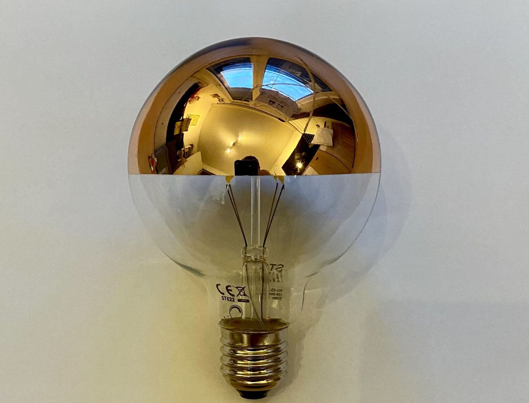 Glühbirnen & Leuchtmittel: Ampoule E27 LED Cuivrée – Neu und originalverpackt aus Genève von RVA_GVA