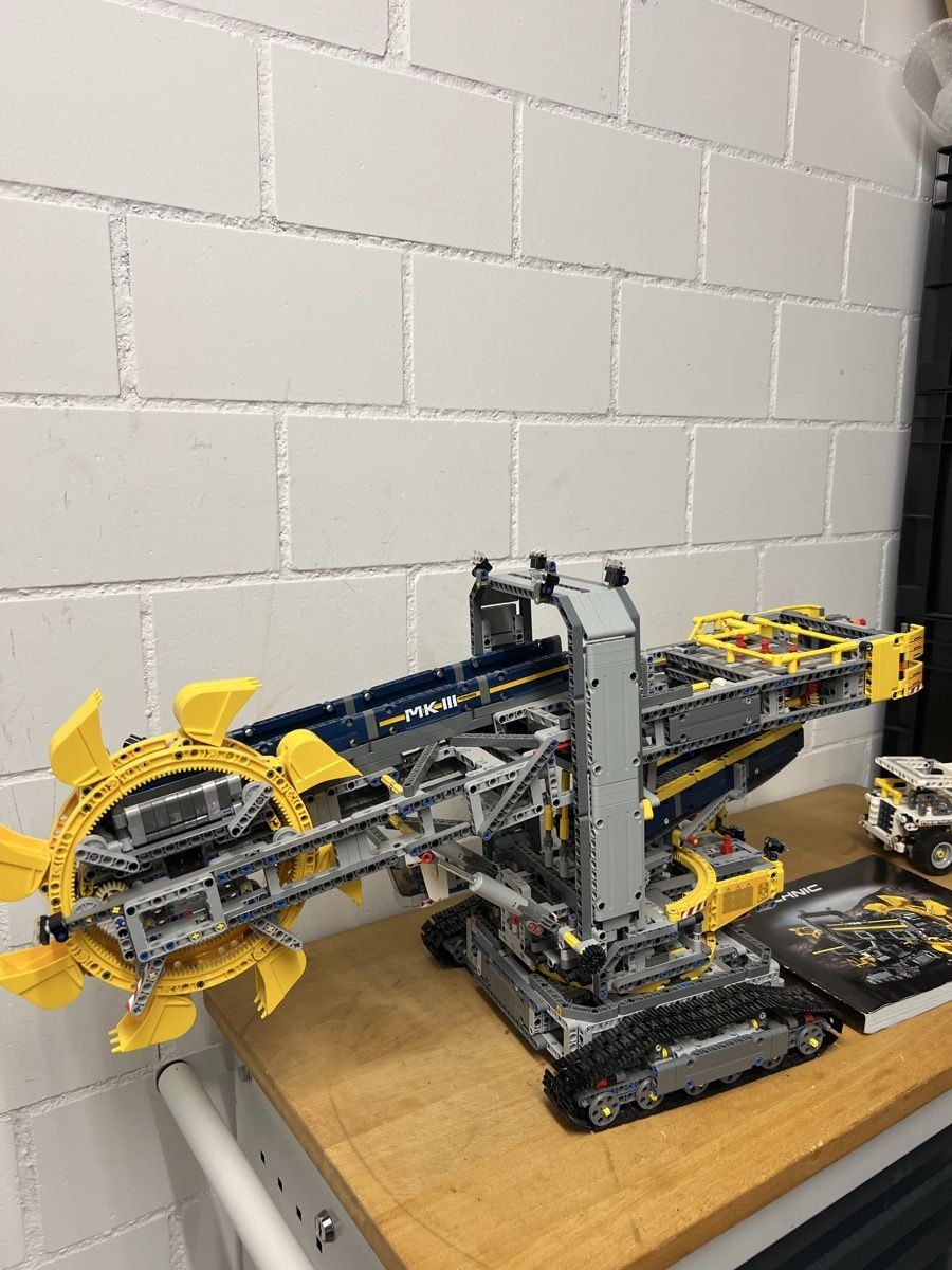 Lego Kit di costruzioni: LEGO Technic 42055 Schaufelradbagger – Usato da Holziken venduto da 181281 1