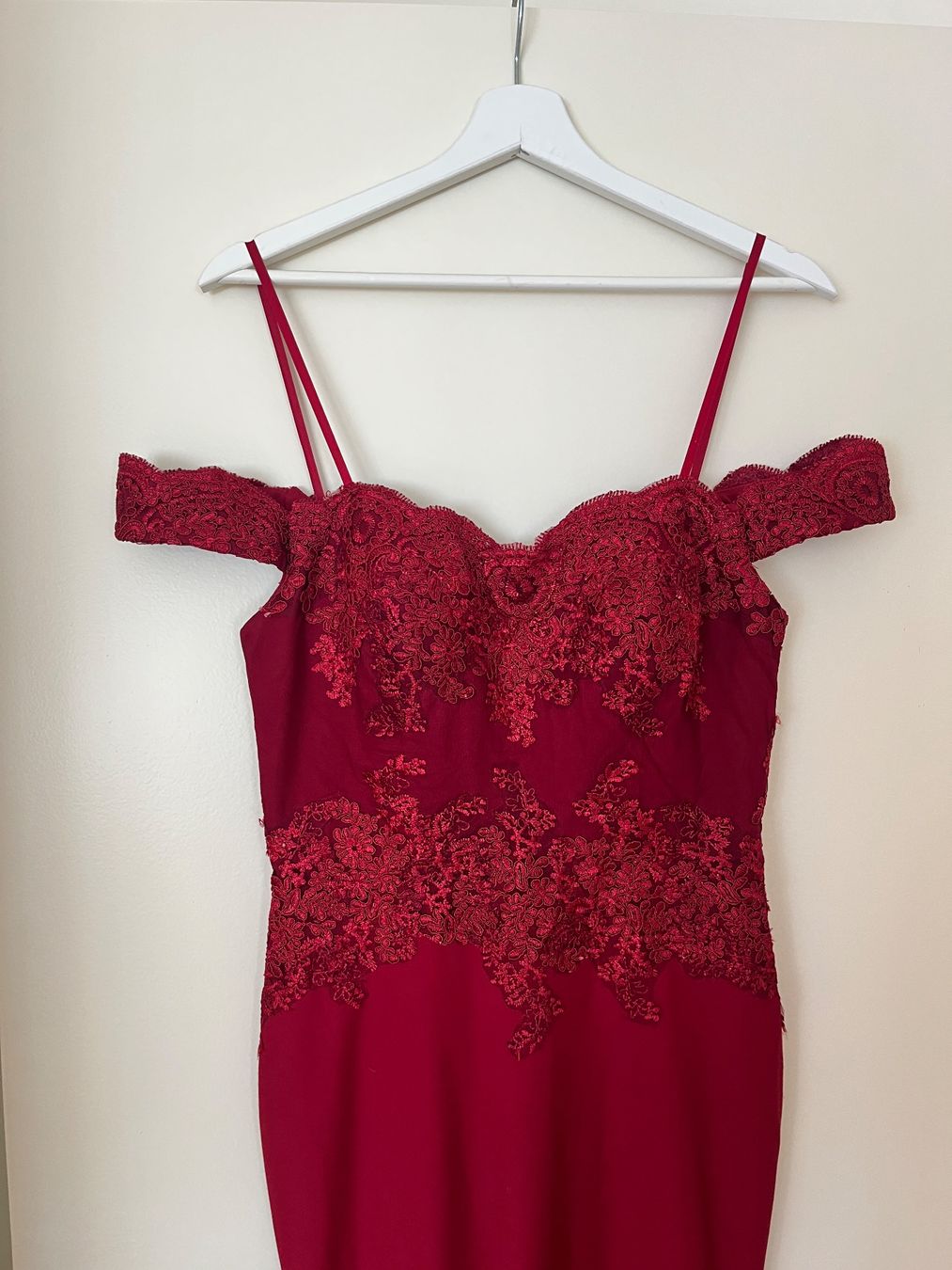Vestiti: Weinrotes Abendkleid – Usato da Bern venduto da michelle_c98 4