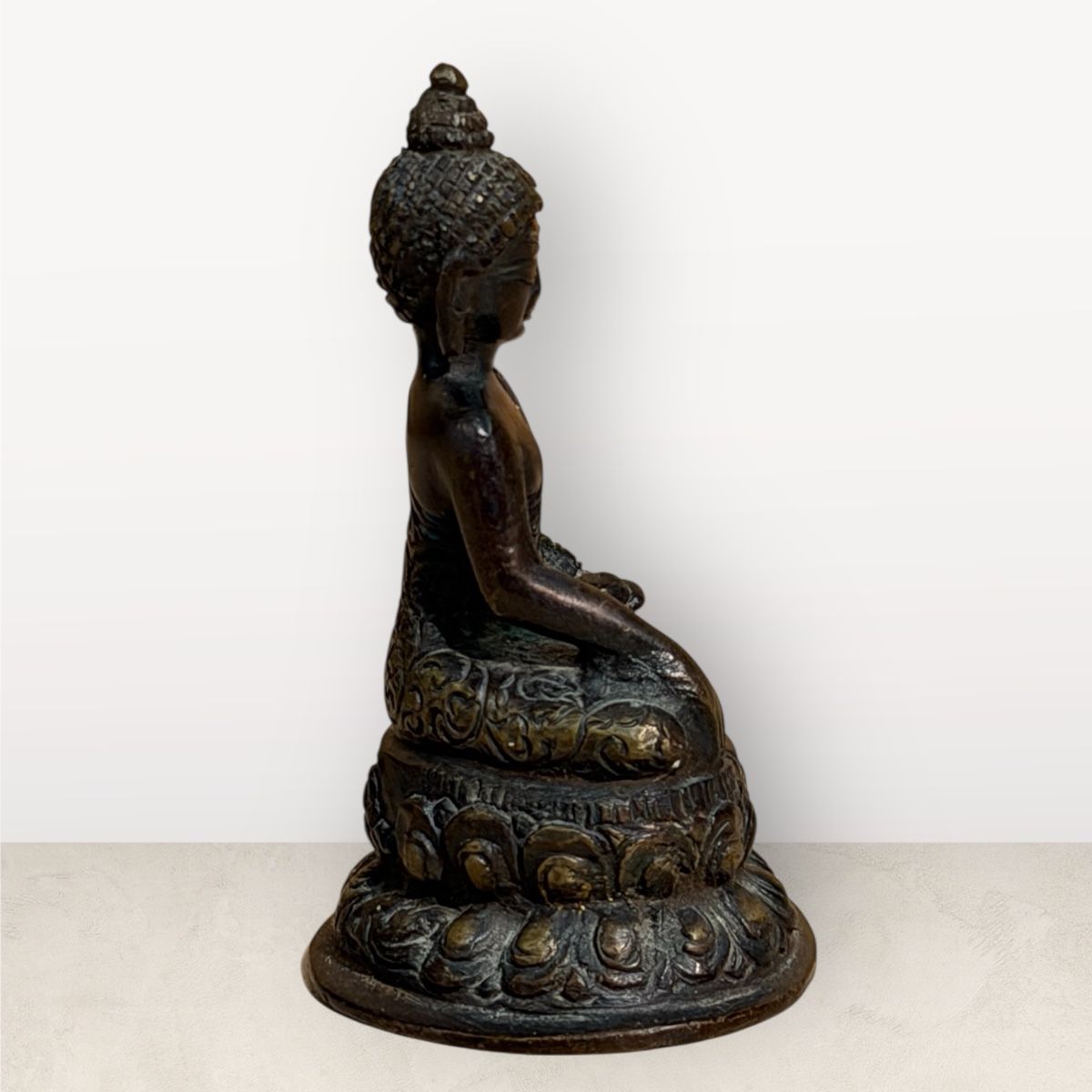 Figuren: Antique Tibetan Buddhism temple Bronze – Gebraucht aus Lausanne von artnouveau04 2