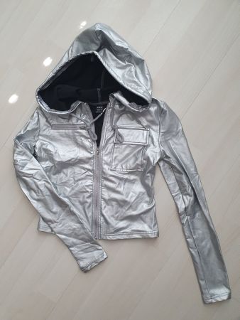Silbrige Übergangsjacke Gr XS *neu*