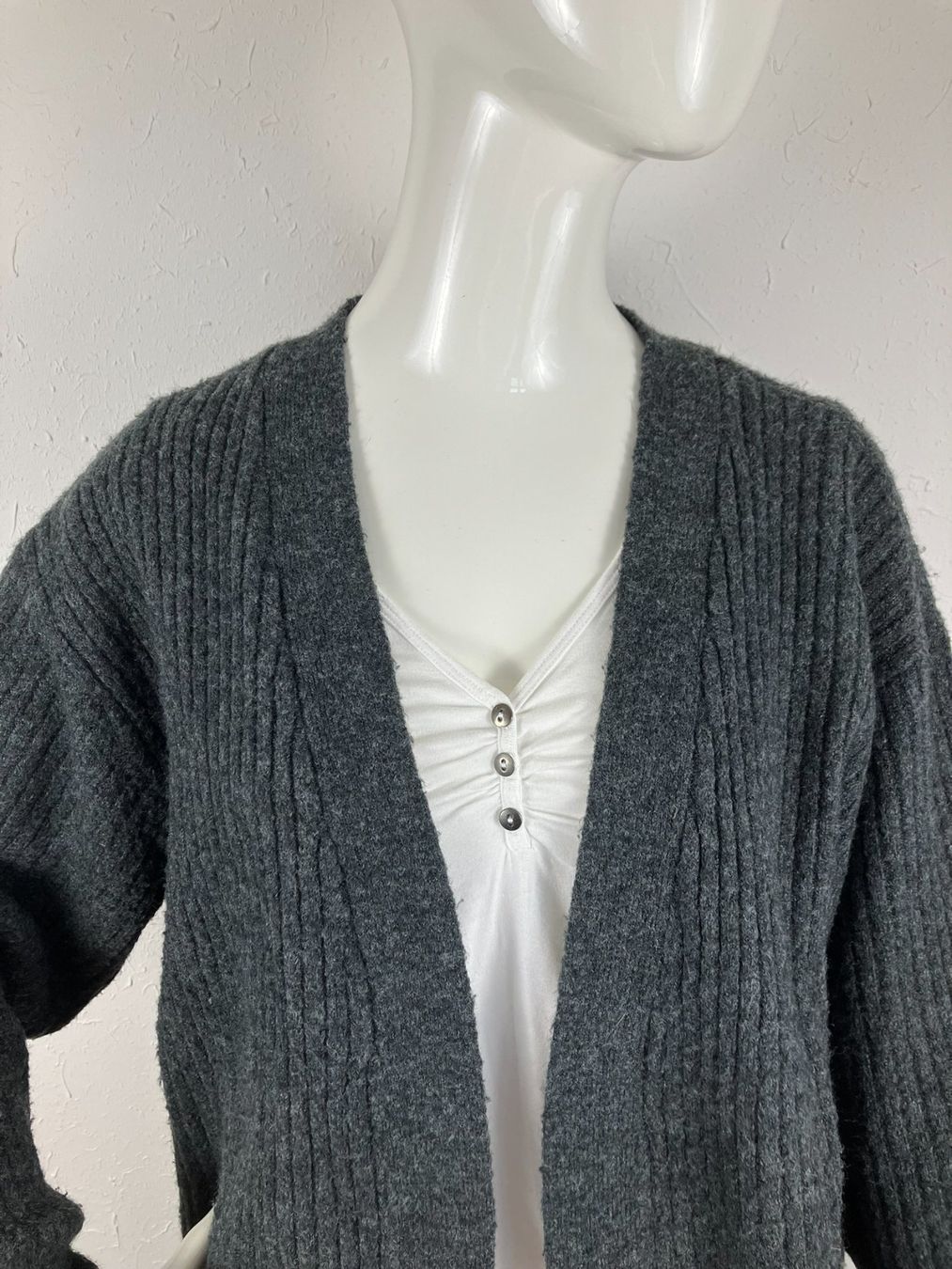 Giacche: 2 x Strickjäggli Gr.M – Usato da Laupen ZH venduto da kar_lfz6 2