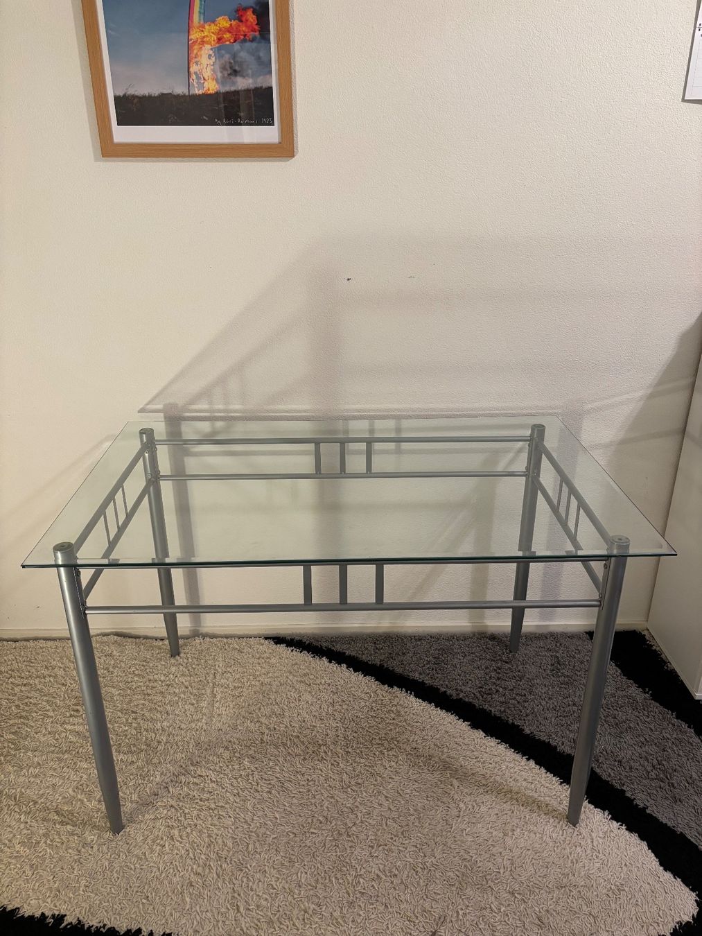 Scrivanie: Glass Top Table / Desk with Silver Metal Frame – Usato da Zürich venduto da cisar97