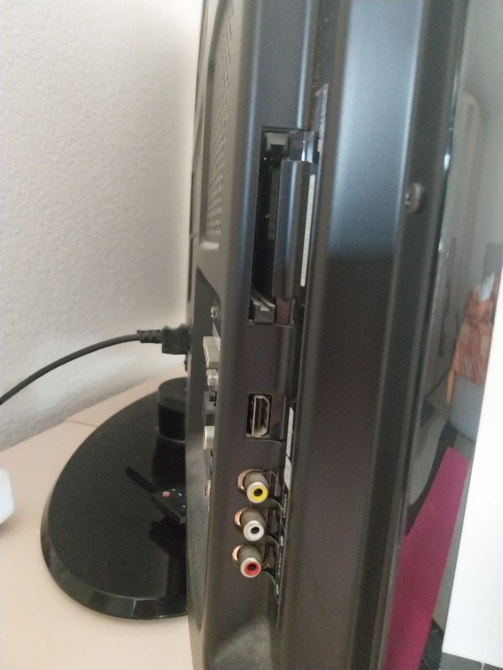 Samsung Fernseher: Samsung Fernseher – Gebraucht aus Dintikon von Devon34 3