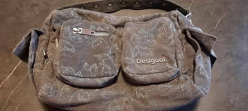 Borse da donna: Sac Desigual état de neuf – Usato da Boudry venduto da c2r2 1