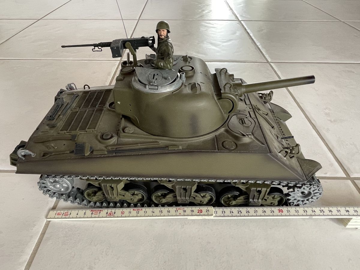 RC Modellbau: Verkaufe 2 Rc Panzer – Defekt aus Lengnau AG von Sayuri5