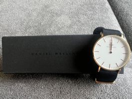 Daniel Wellington Uhr Roségold mit schwarzem Armband neu