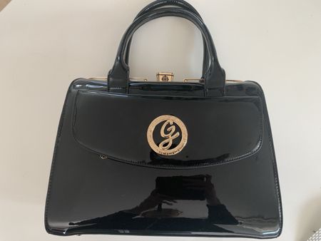Tasche Neu