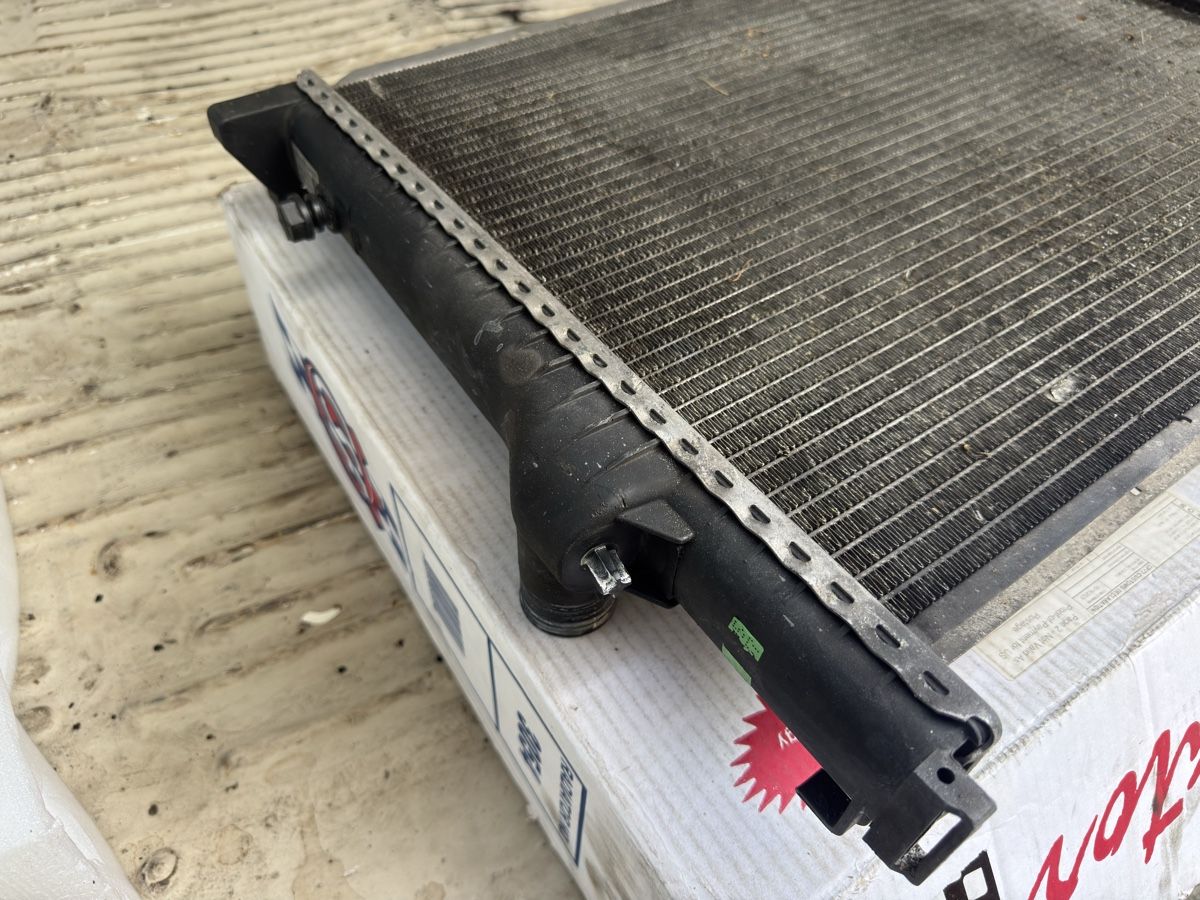 Tutti pezzi di ricambio auto: CSF Wasserkühler BMW M3 3.0 E36 – Usato da Sins venduto da whitehary 1