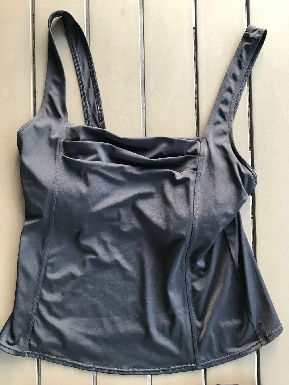 Costumi da bagno & Bikini: Tankini schwarz mit zwei Slips, Gr. 52 – Usato da Ebnat-Kappel venduto da Molton 1