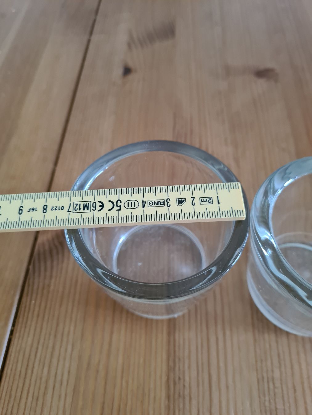 Kerzen: 2 Teelichtgläser, Glas – Gebraucht aus Horw von Mirii91 2