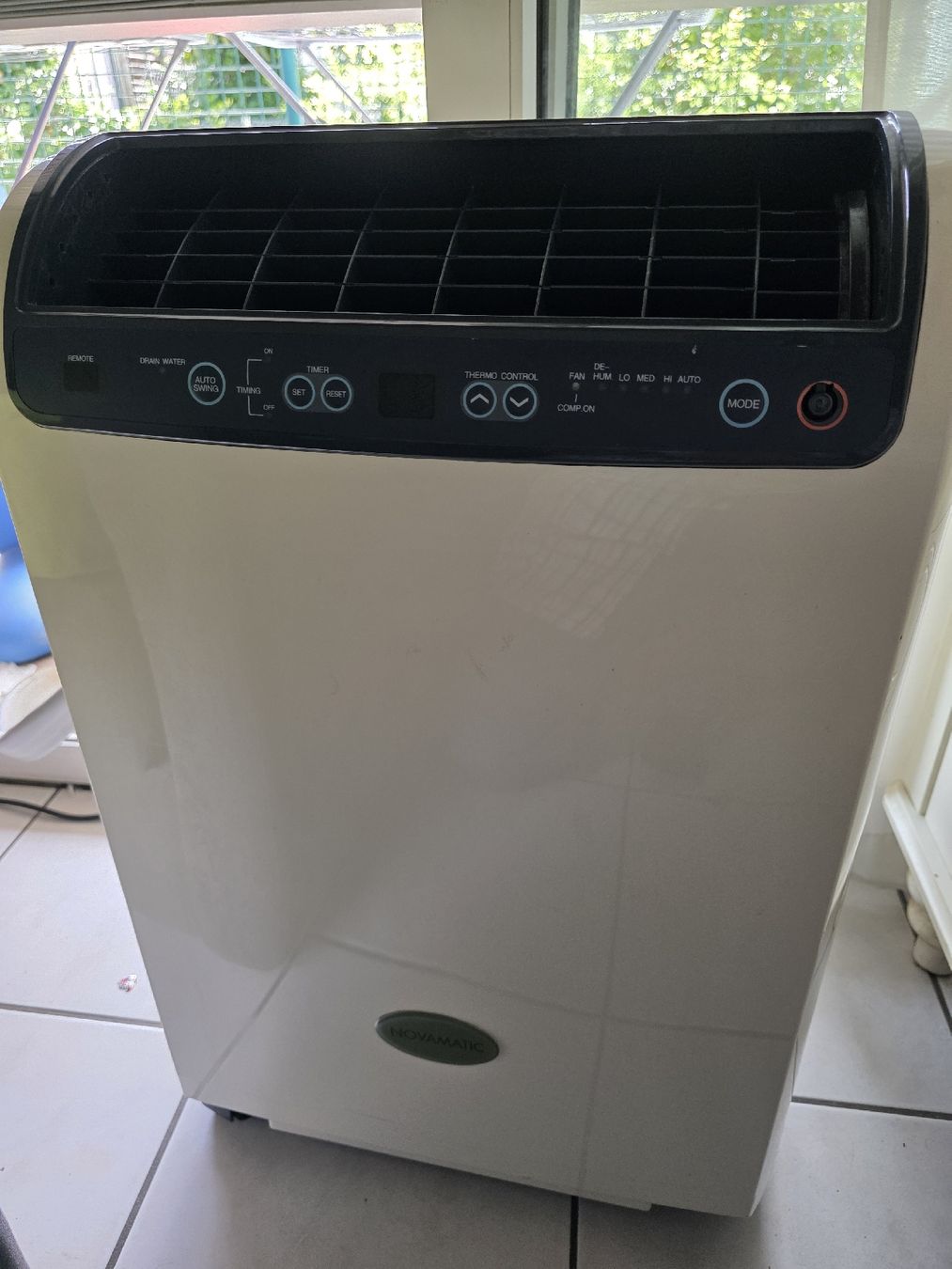 Novamatic Climatiseurs: klima Novomatic Cl 990 – Défectueux à Cadenazzo par NathanaelLara