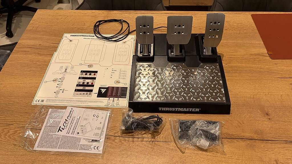 Controller: Thrustmaster T-LCM Pedals – Usato da Schindellegi venduto da Reschech