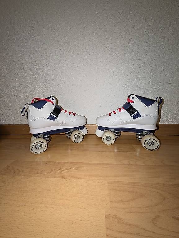 Decathlon Pattini in linea & Pattini a rotelle: Rollschuhe – Usato da Zürich venduto da Loulou_96 2