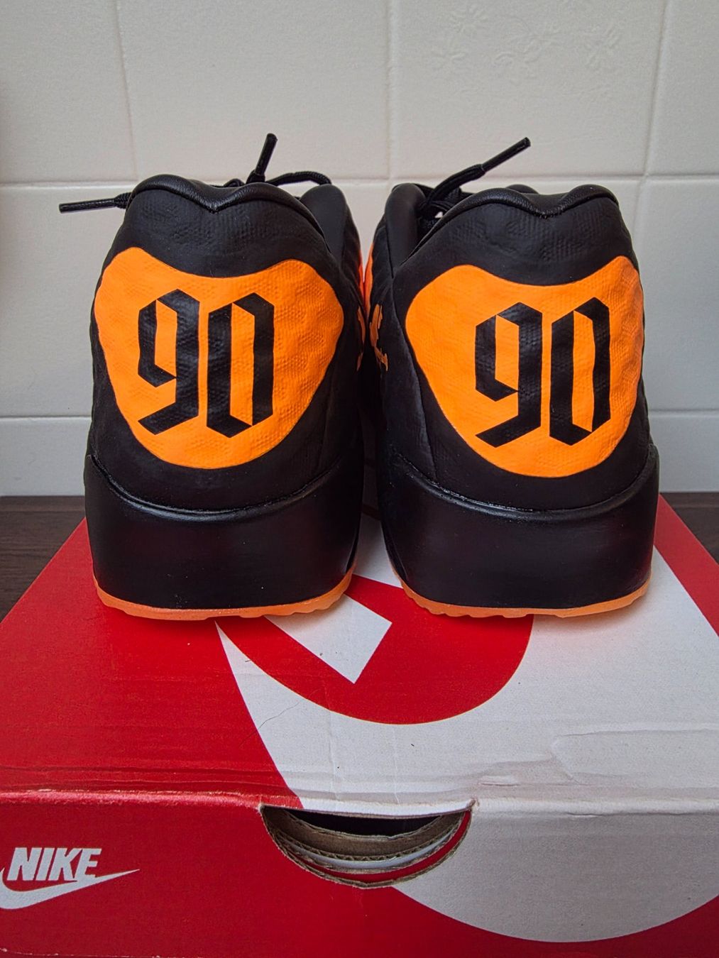Nike Herrenschuhe: Nike Air Max 90 – Neu und originalverpackt aus Fleurier von dav_xx8y 4
