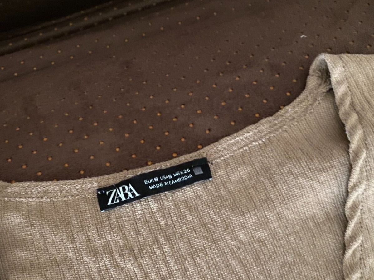 Zara T-shirt: ZARA Fliessendes Shirt Beige – Usato da Zürich venduto da transparentemente 1