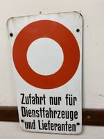 Vintage Email Blechschild "Zufahrt nur für Dienstfahrzeuge"