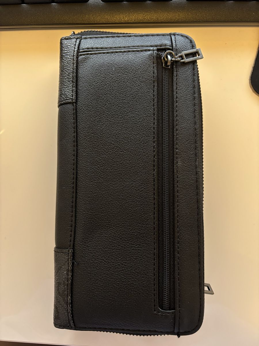 Guess Portemonnaie: Portemonnaie Guess – Gebraucht aus Alchenflüh von flower_xx 1