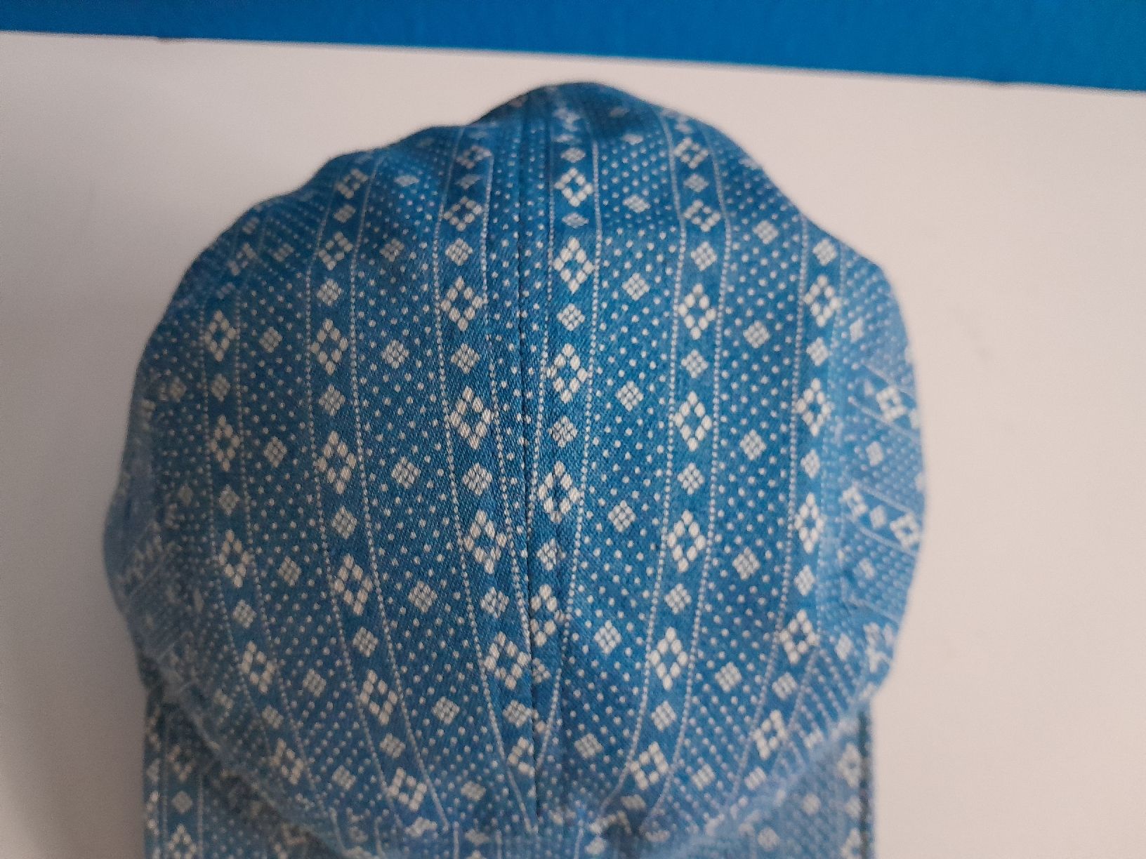Copricapi, berretti & cappellini: casquette bleue – Usato da Genève venduto da ang_fd8z 2