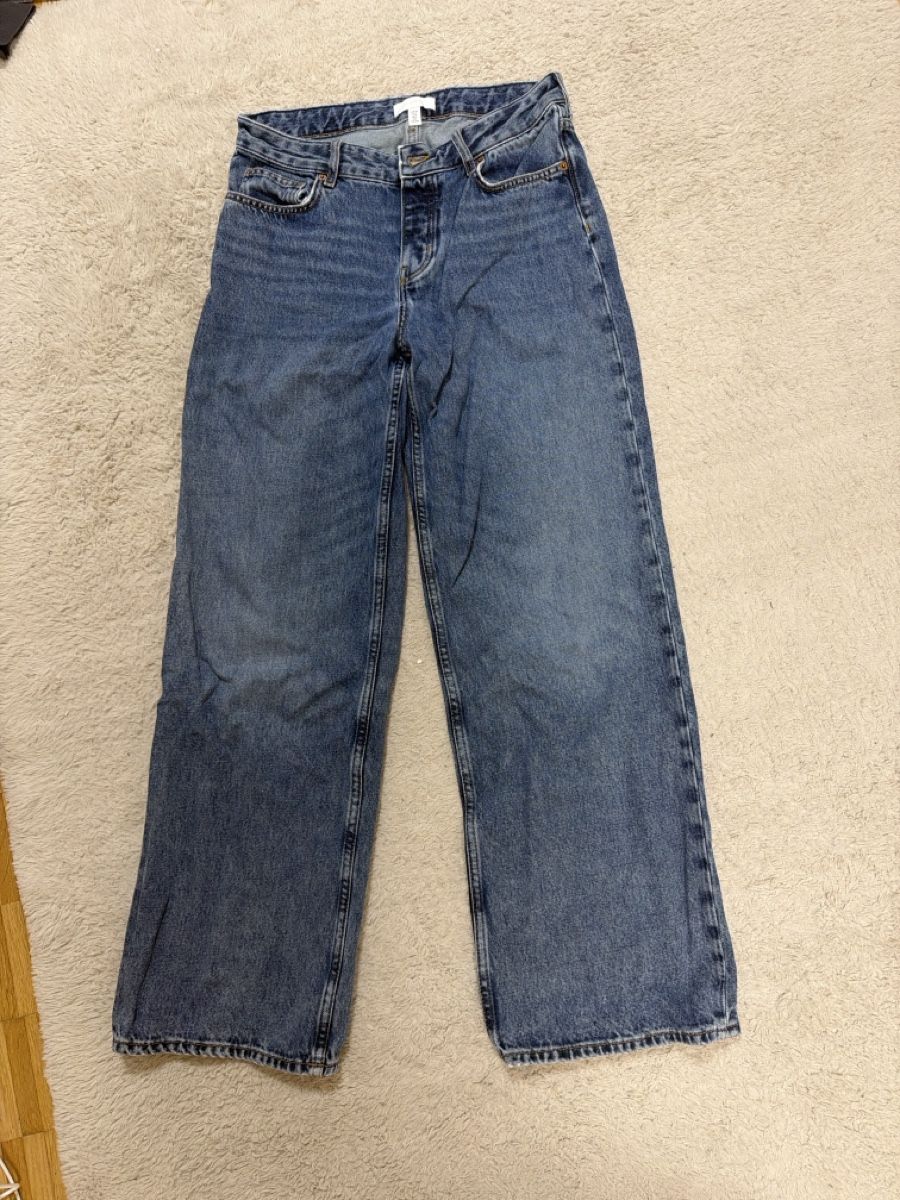 H&M Jeans: H&M Jeans Midwaist – Nuovo (secondo la descrizione) da St. Gallen venduto da may_8b6p