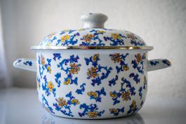 Neu! Emaille Topf mit Deckel, Blumenmuster, weiss blau, 4 L